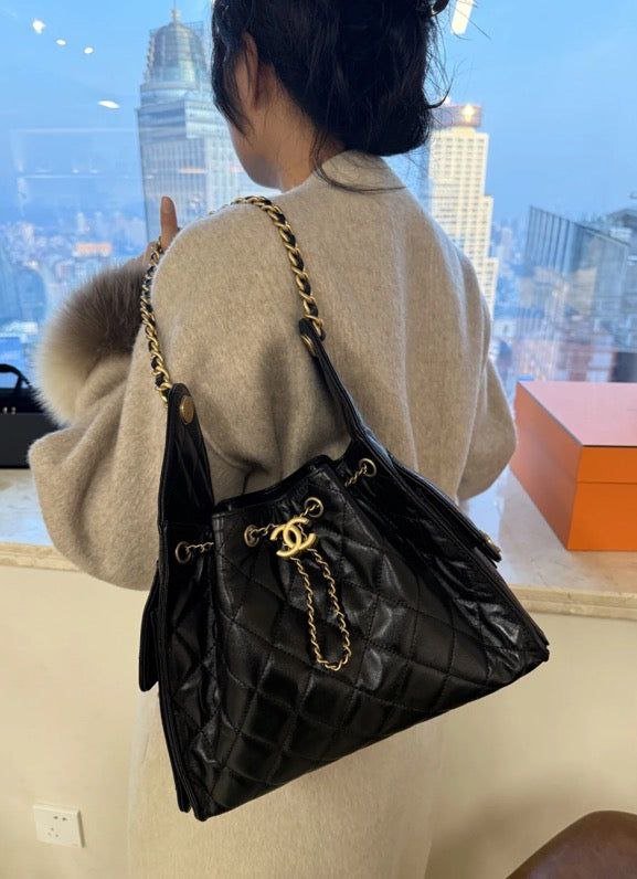 Mirrir Chanel Shoulder Bag