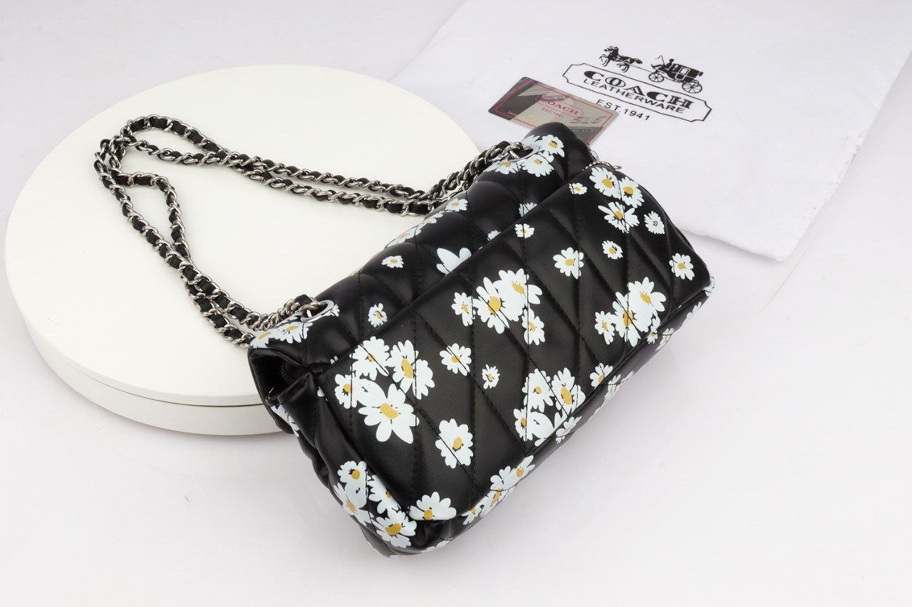 Mirror Coach Shoulder Bag - الصورة 3