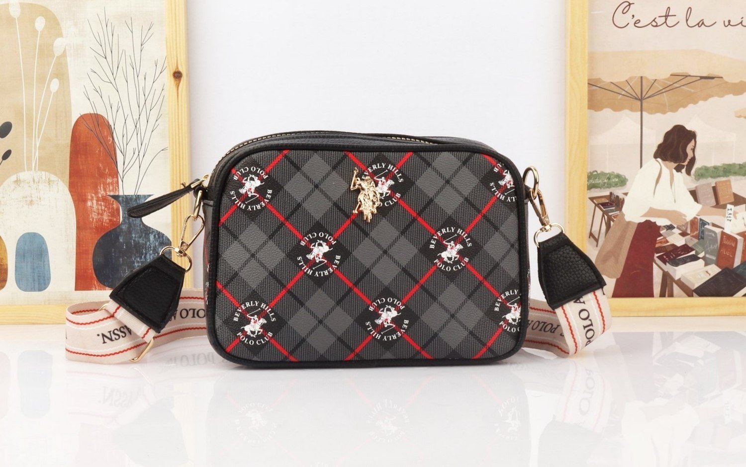 U.S. POLO ASSN Trendy Crossbody Bag - الصورة 2
