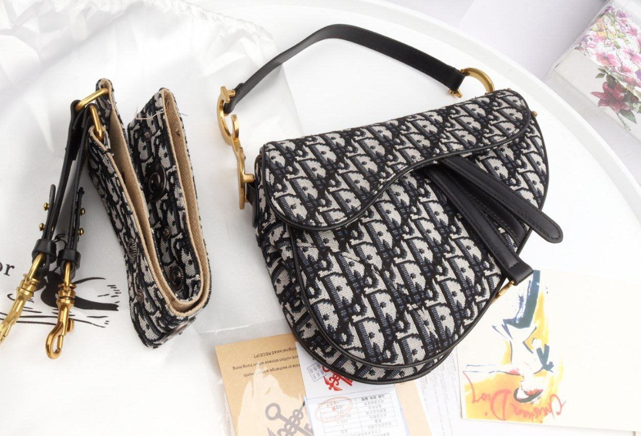 Christian dior Crossbody Bag - الصورة 2