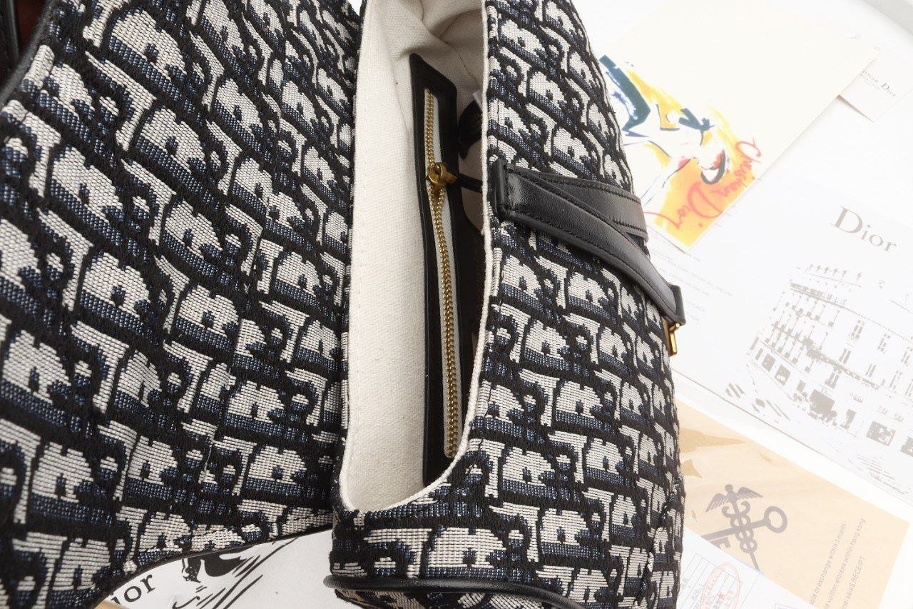 Christian dior Crossbody Bag - الصورة 3